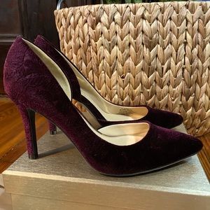 Jessica Simpson burgundy pumps